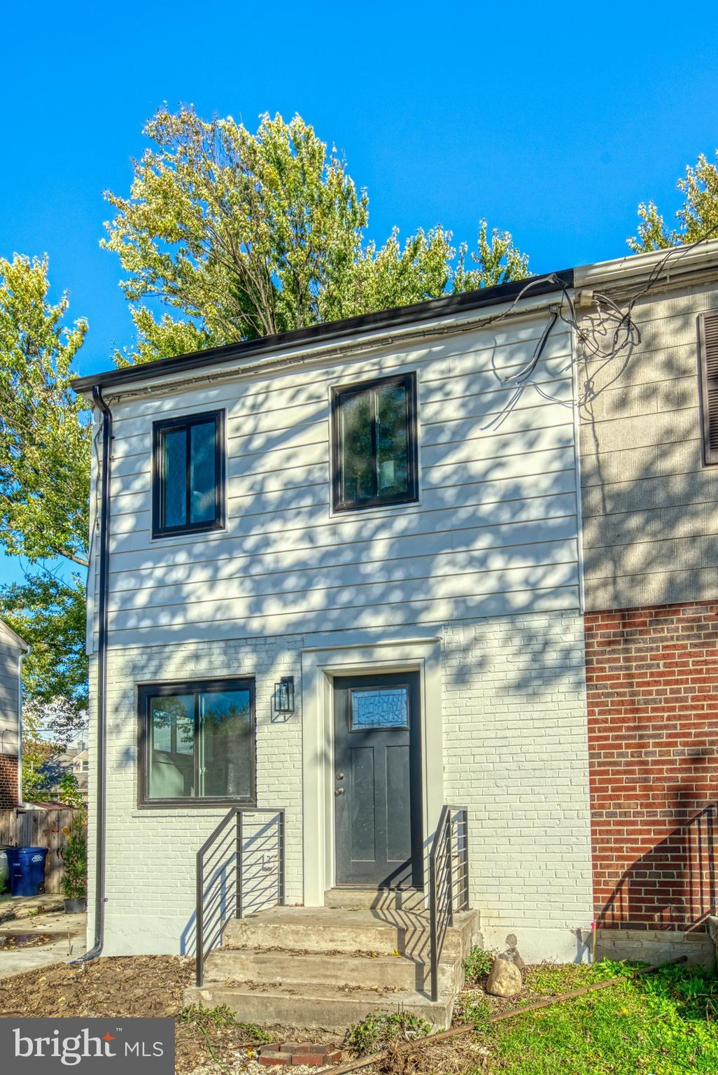 BEACON MANOR - Residential