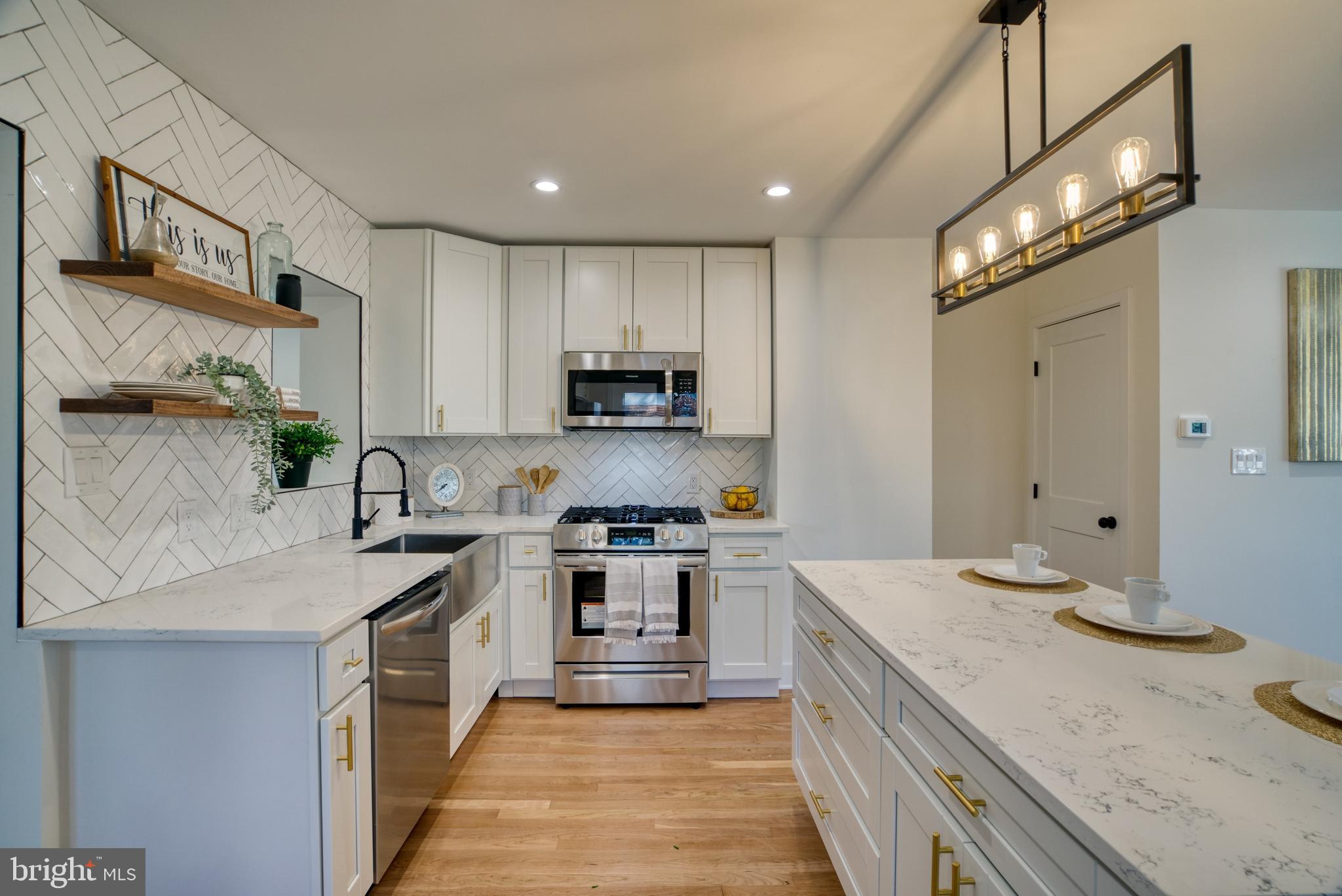 BEACON MANOR - Residential