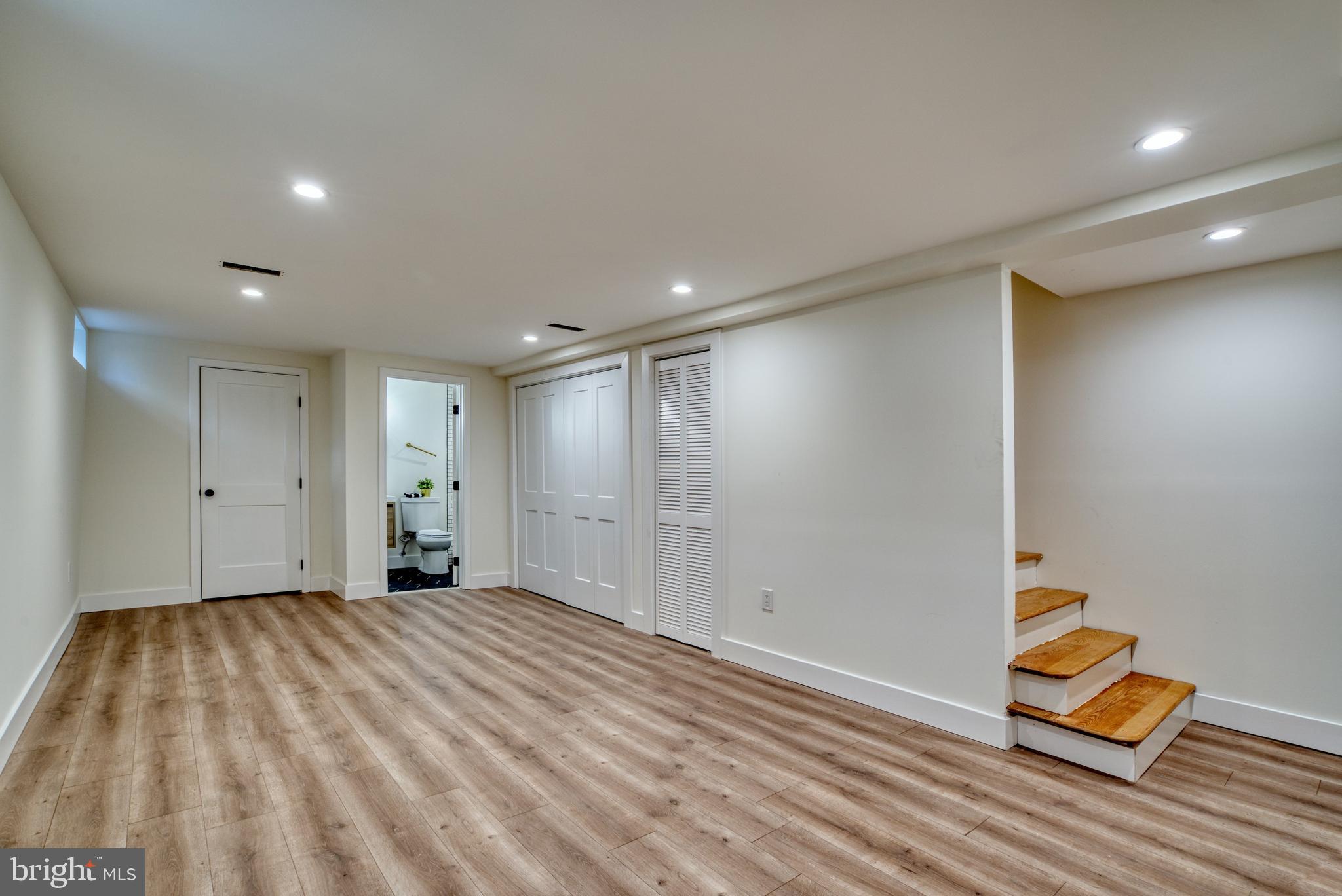 BEACON MANOR - Residential