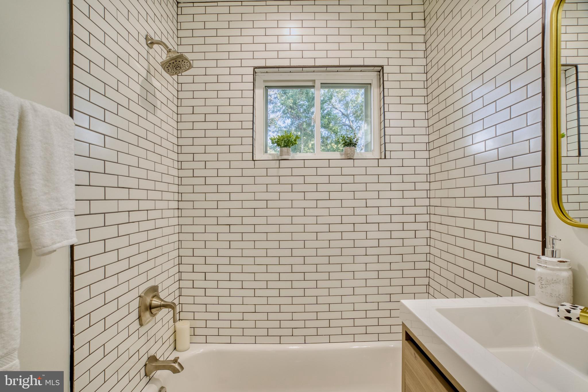 BEACON MANOR - Residential