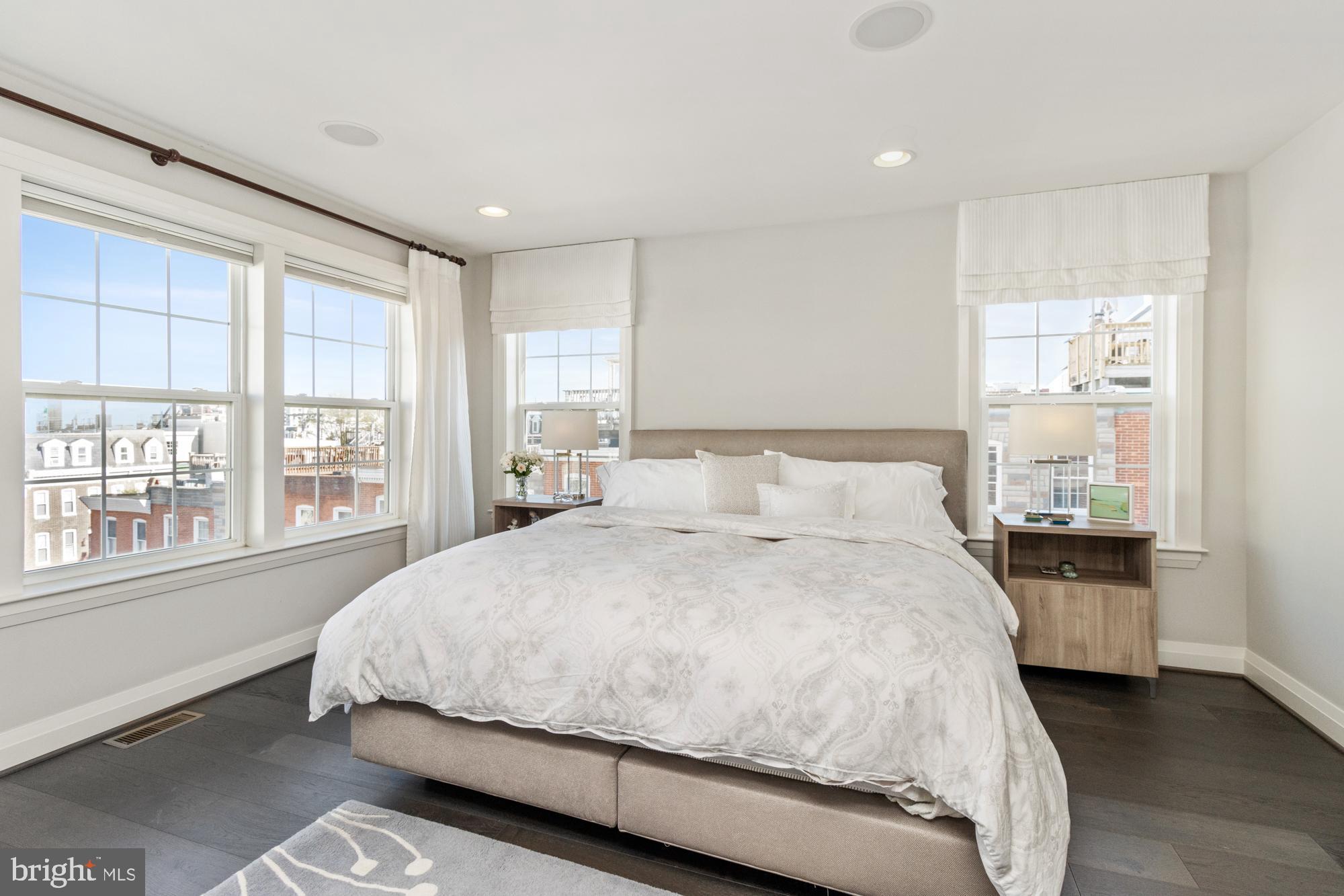 RIVERSIDE - Residential