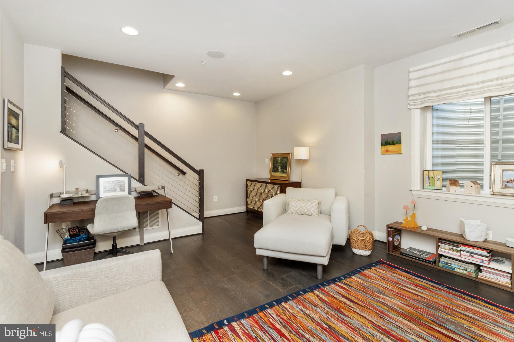 RIVERSIDE - Residential