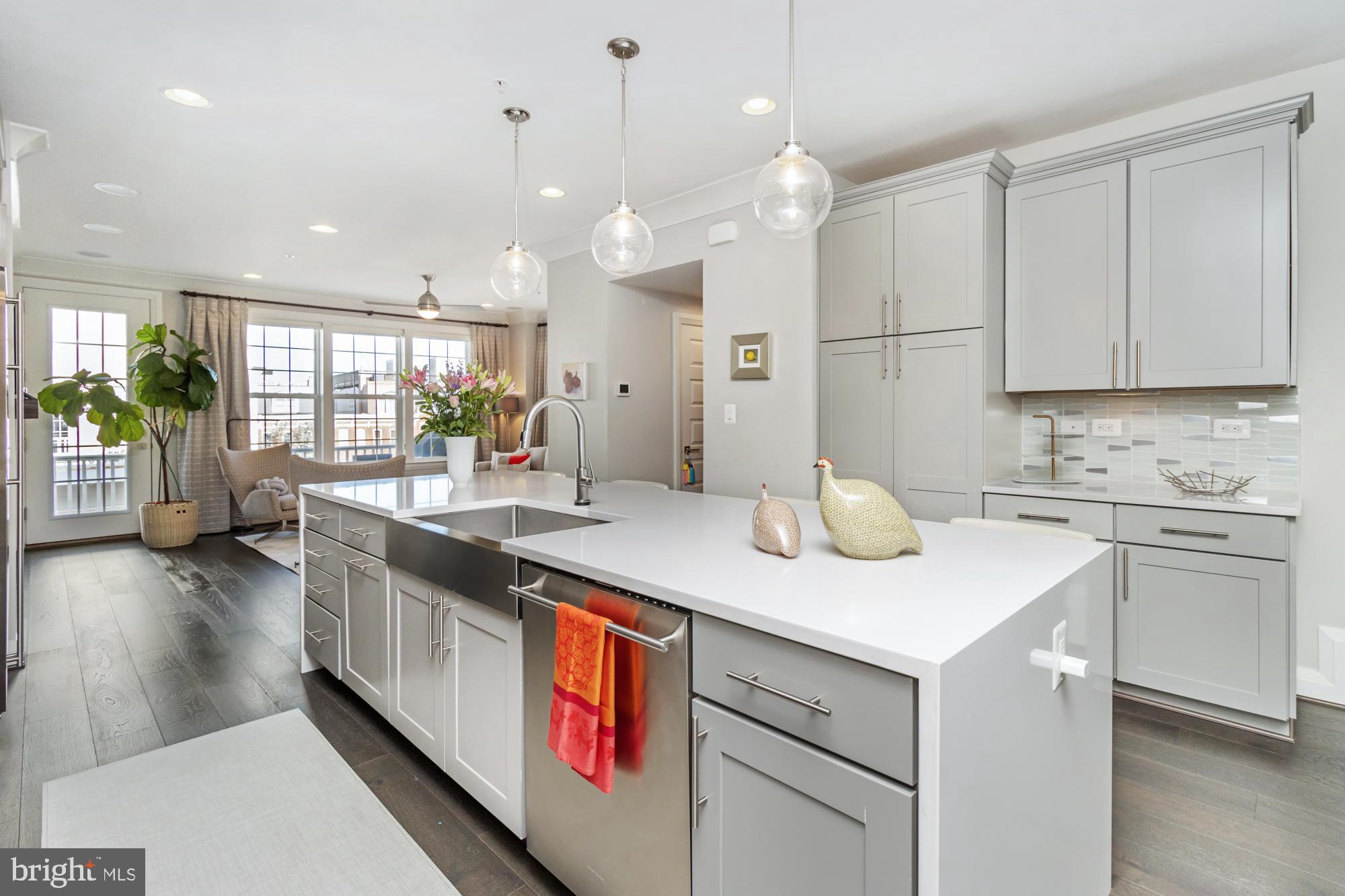 RIVERSIDE - Residential