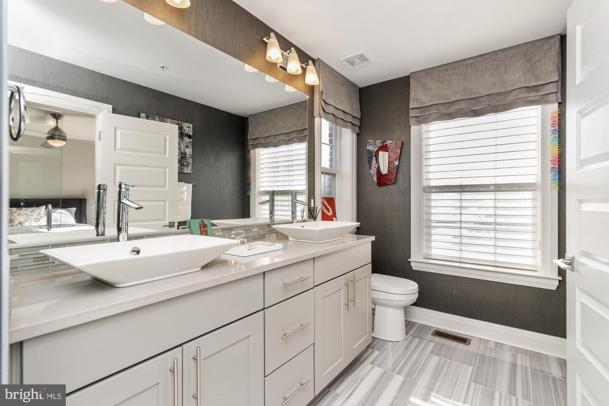 RIVERSIDE - Residential