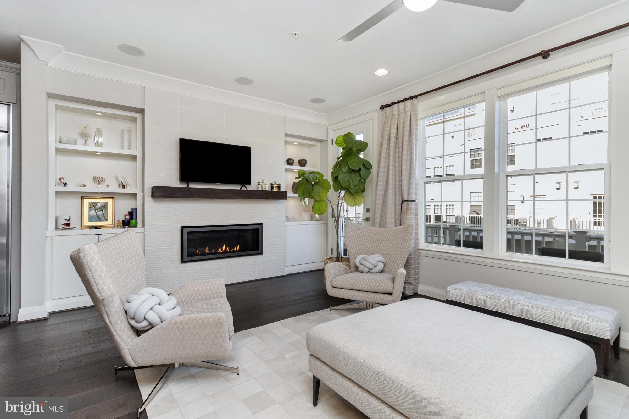 RIVERSIDE - Residential