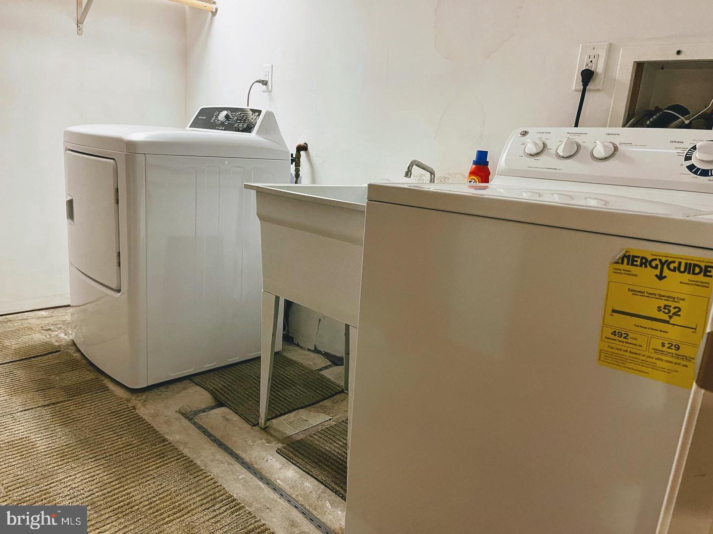 ARDSLEY - Residential Lease