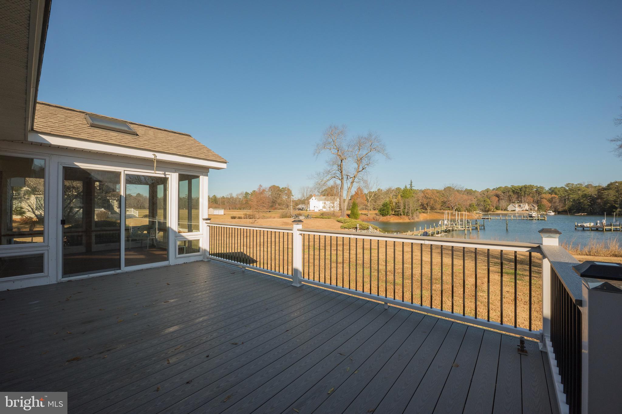 CRANES CREEK HARBOR - Residential