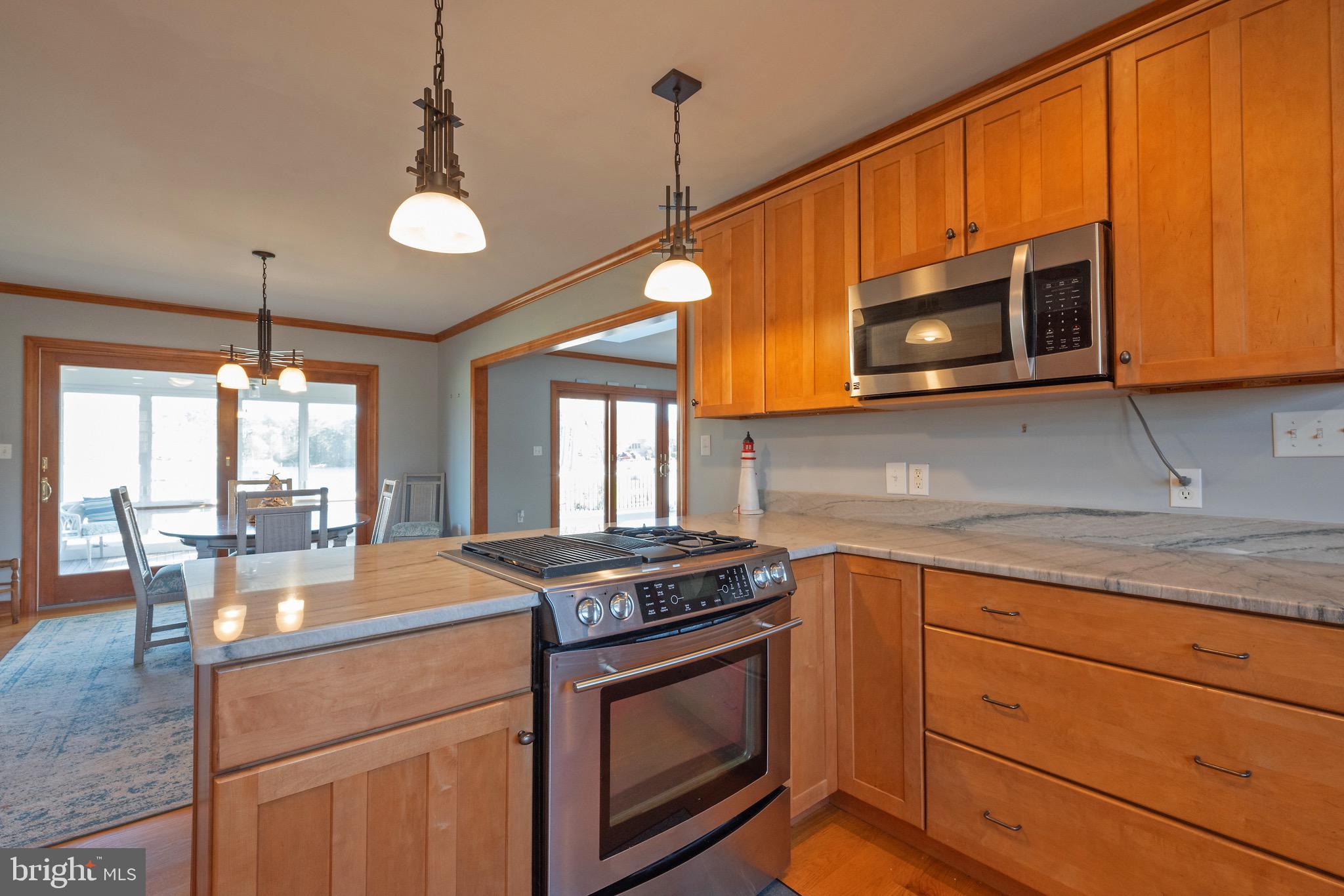 CRANES CREEK HARBOR - Residential