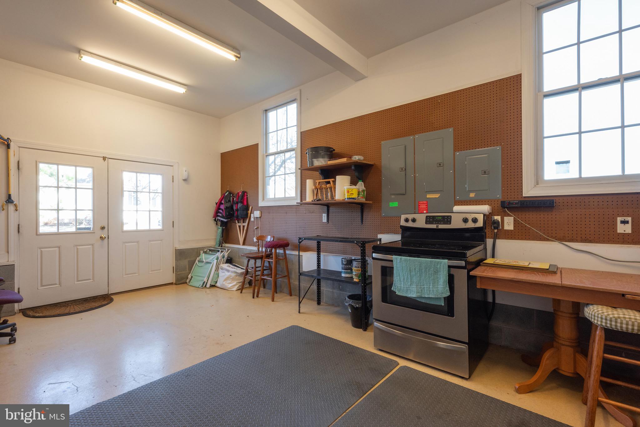 CRANES CREEK HARBOR - Residential