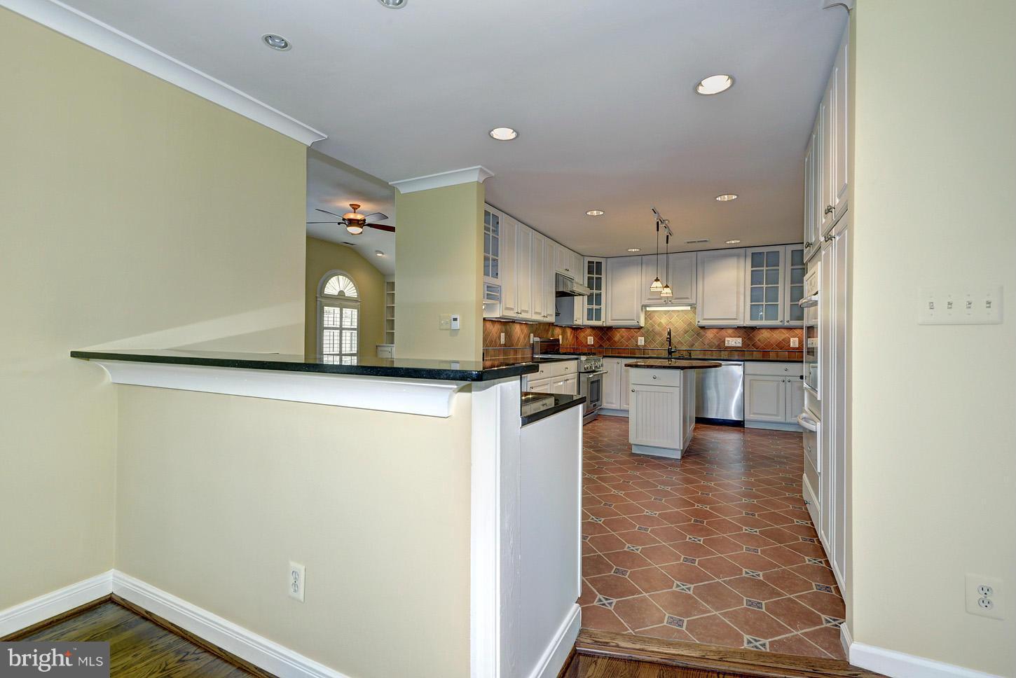 CHURCHILL - Residential