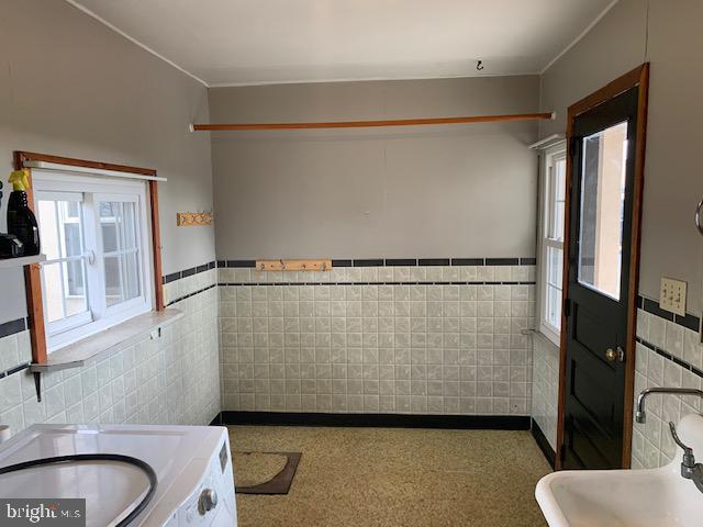 2660 DIVISION HIGHWAY