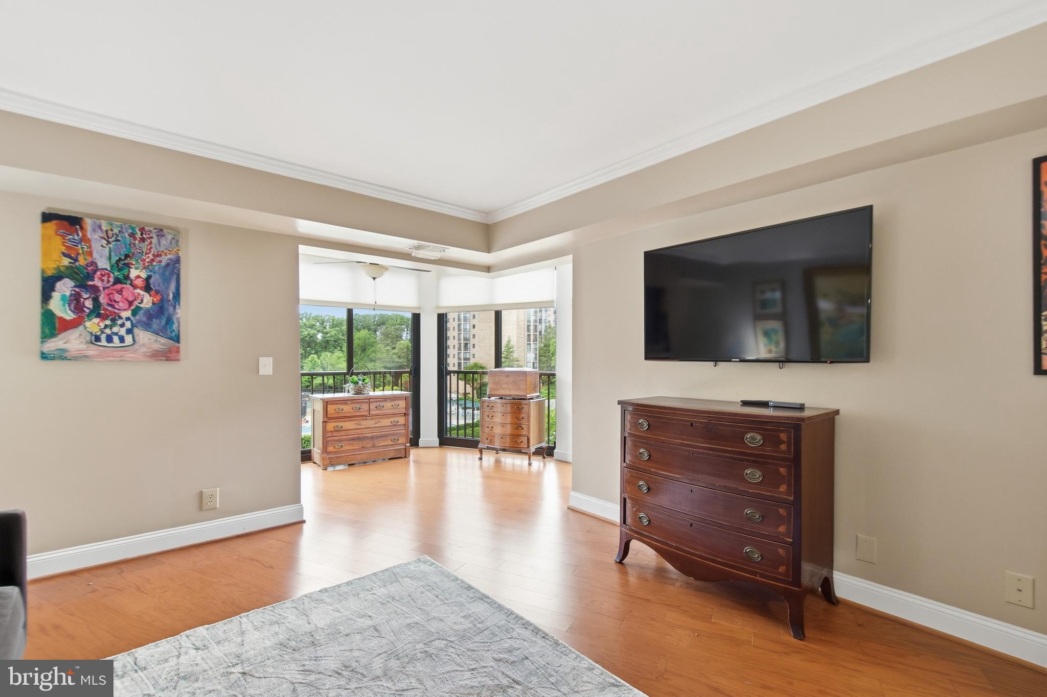 MONTEBELLO - Residential
