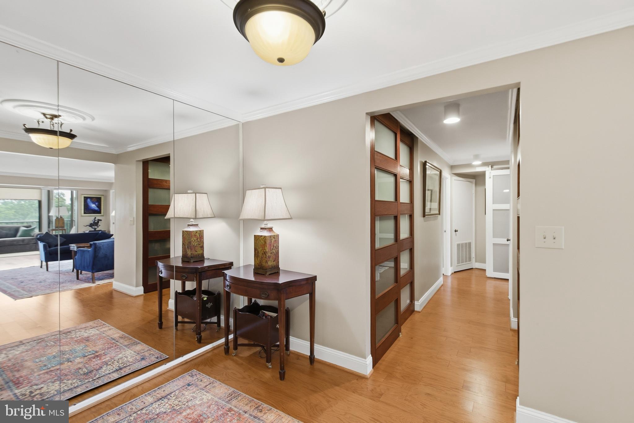 MONTEBELLO - Residential