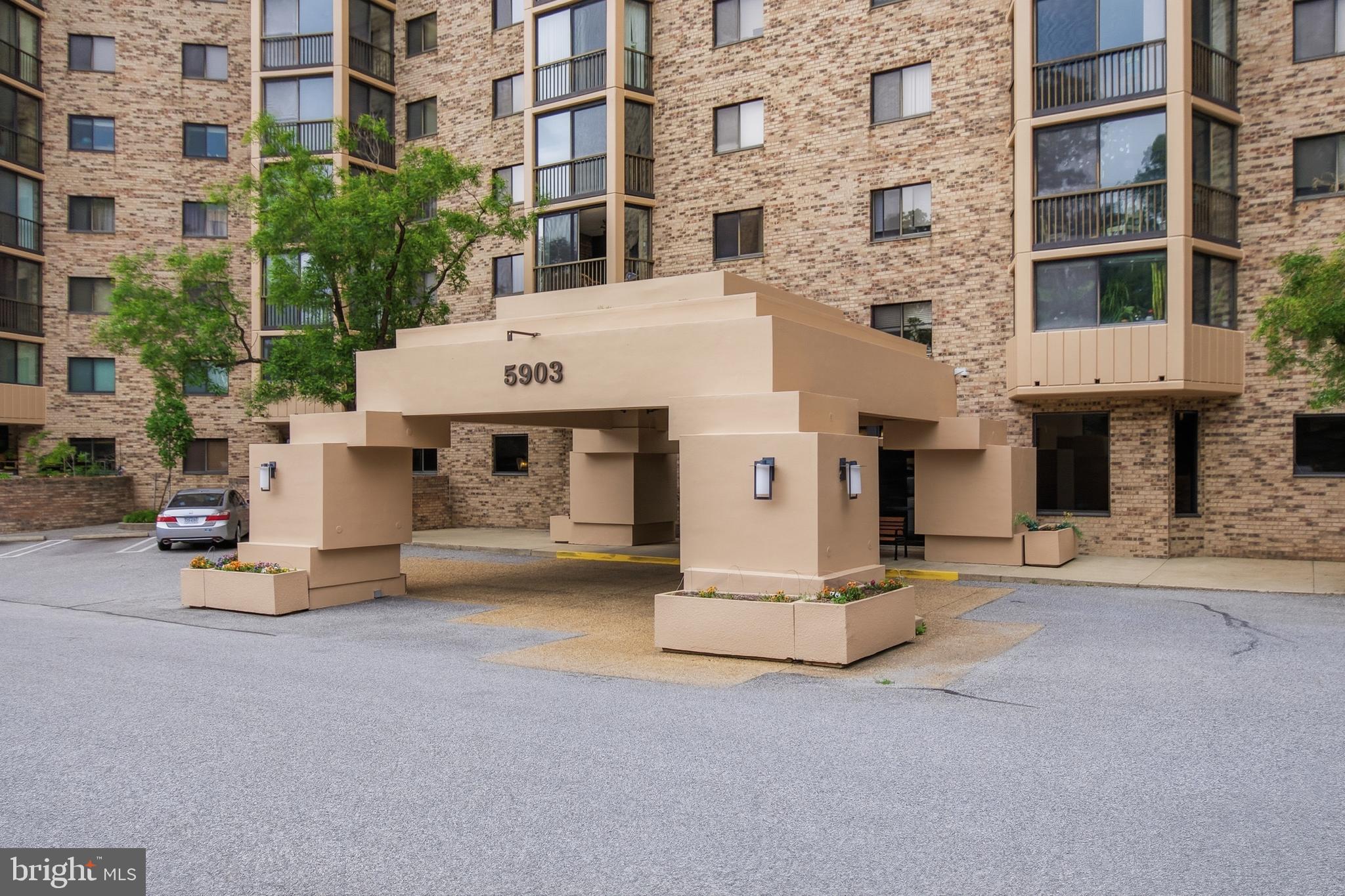MONTEBELLO - Residential