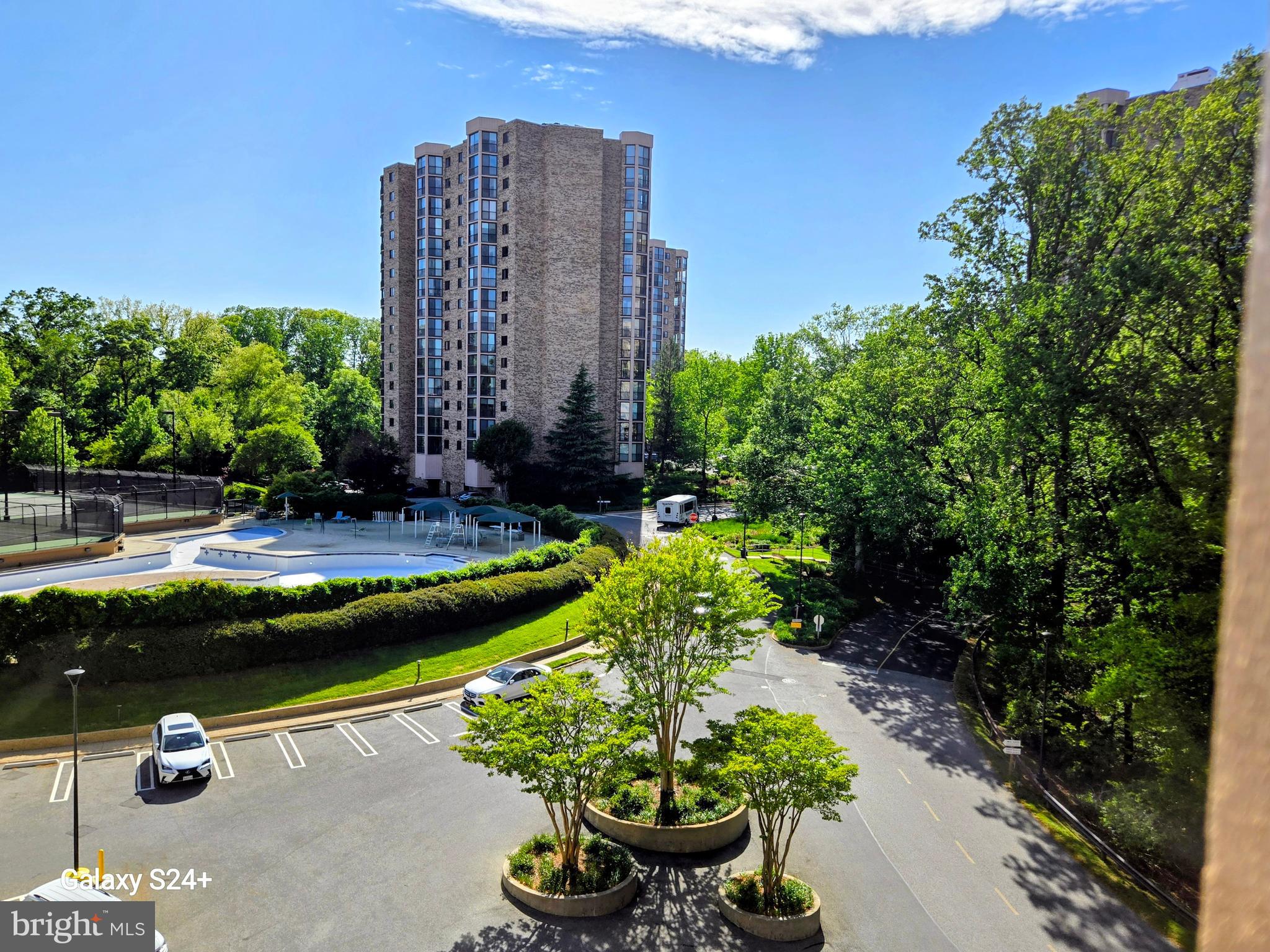 MONTEBELLO - Residential