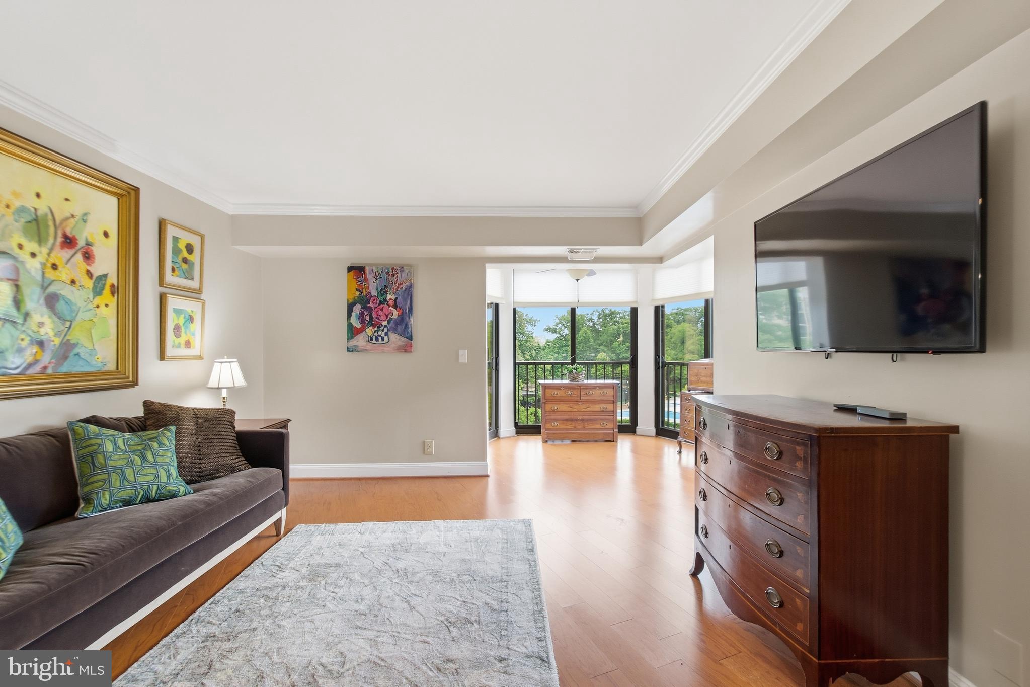 MONTEBELLO - Residential