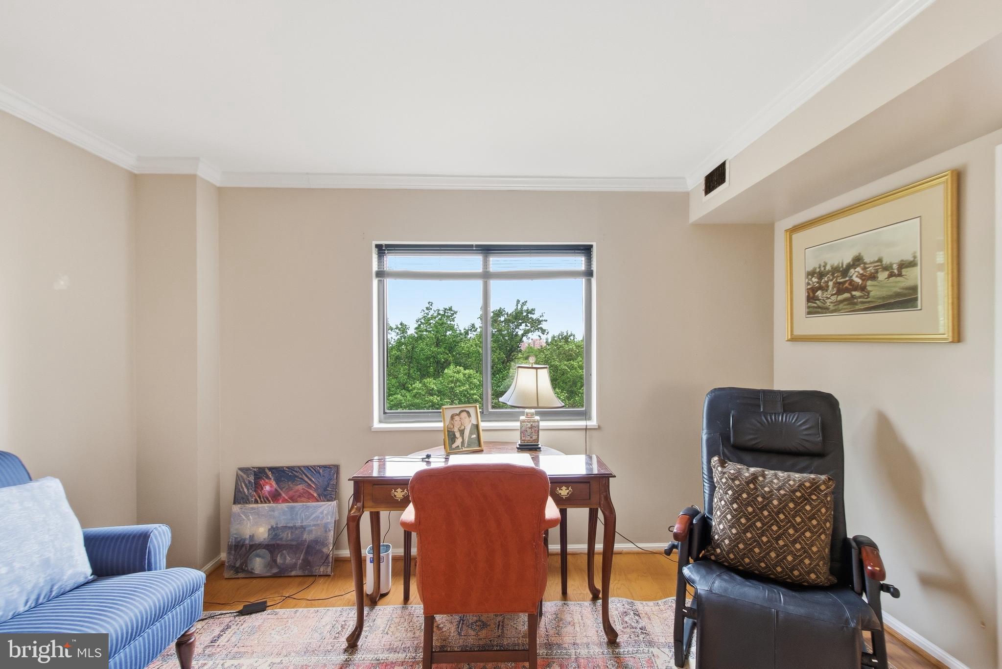 MONTEBELLO - Residential
