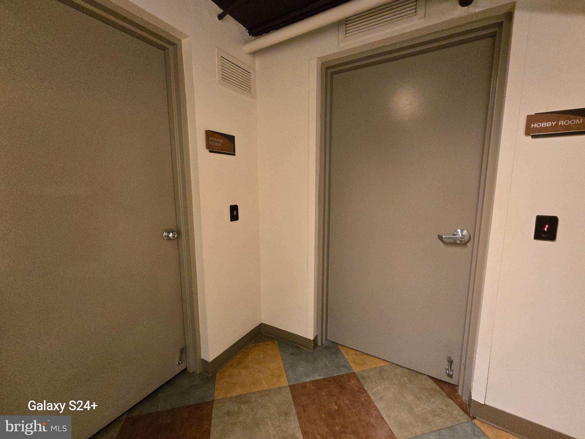 MONTEBELLO - Residential