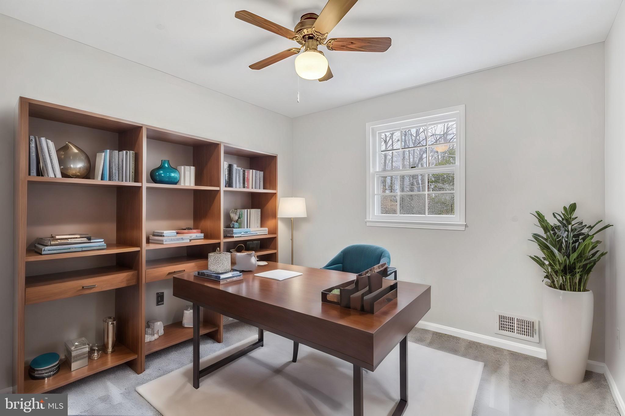 TOWNES OF ORANGE HUNT - Residential Lease