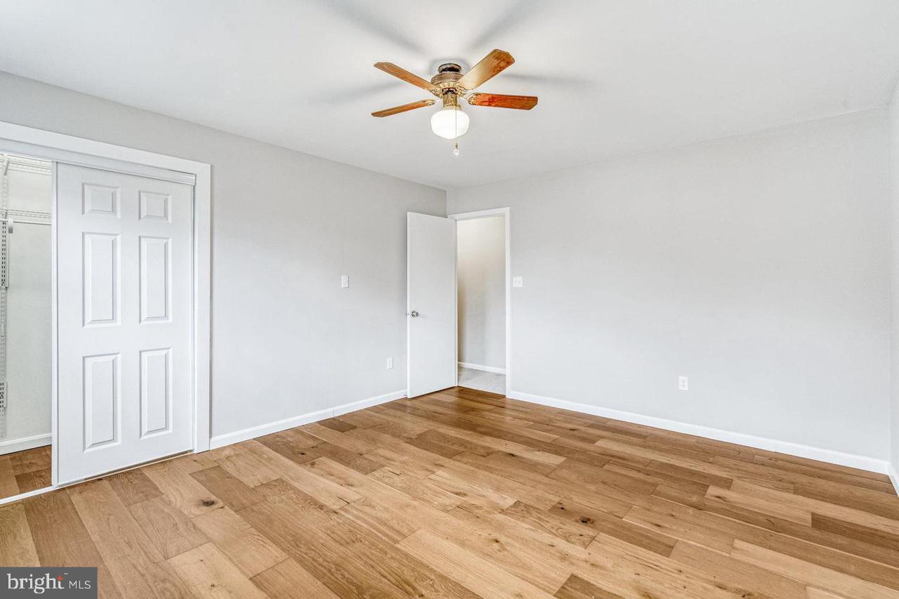 TOWNES OF ORANGE HUNT - Residential Lease