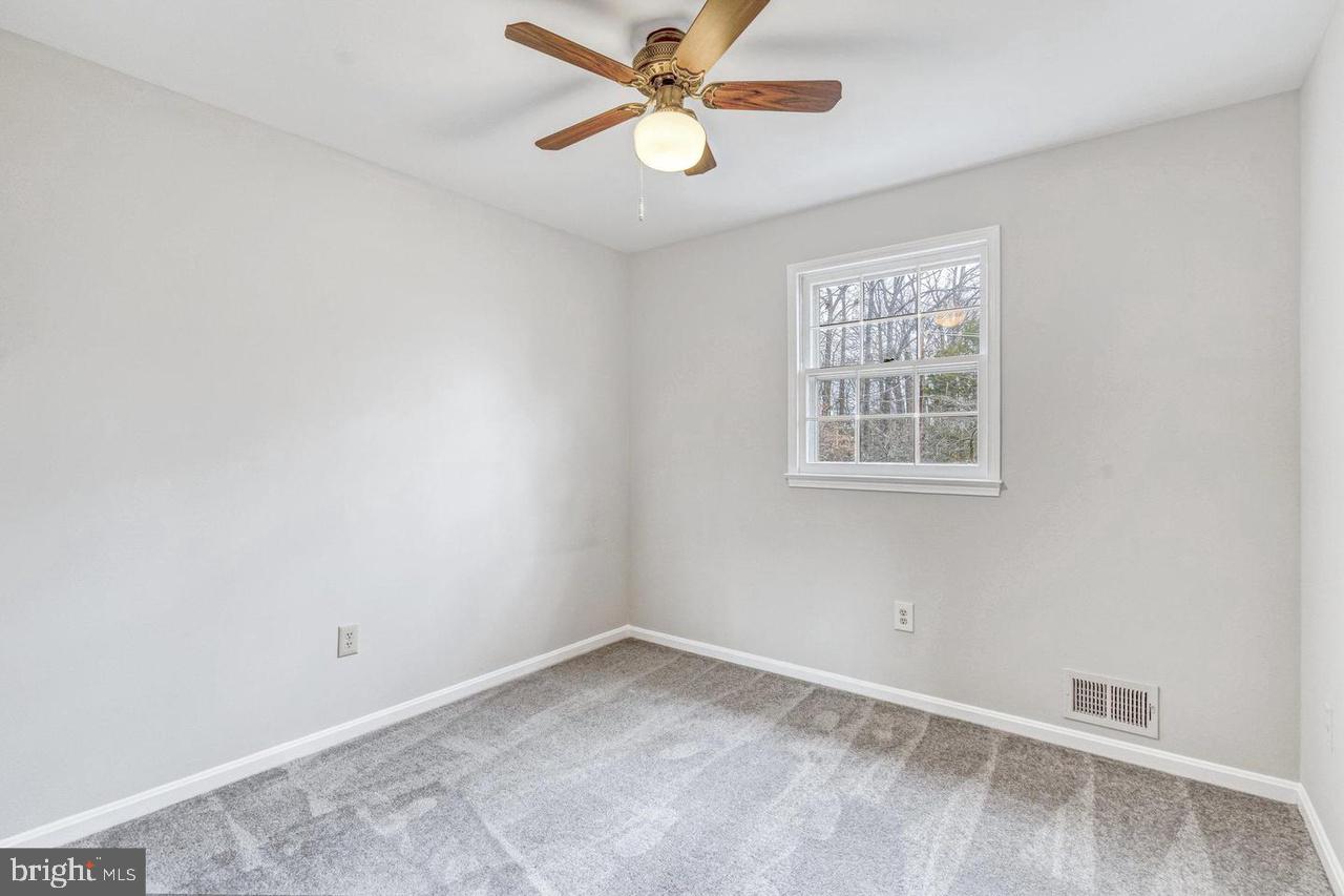 TOWNES OF ORANGE HUNT - Residential Lease