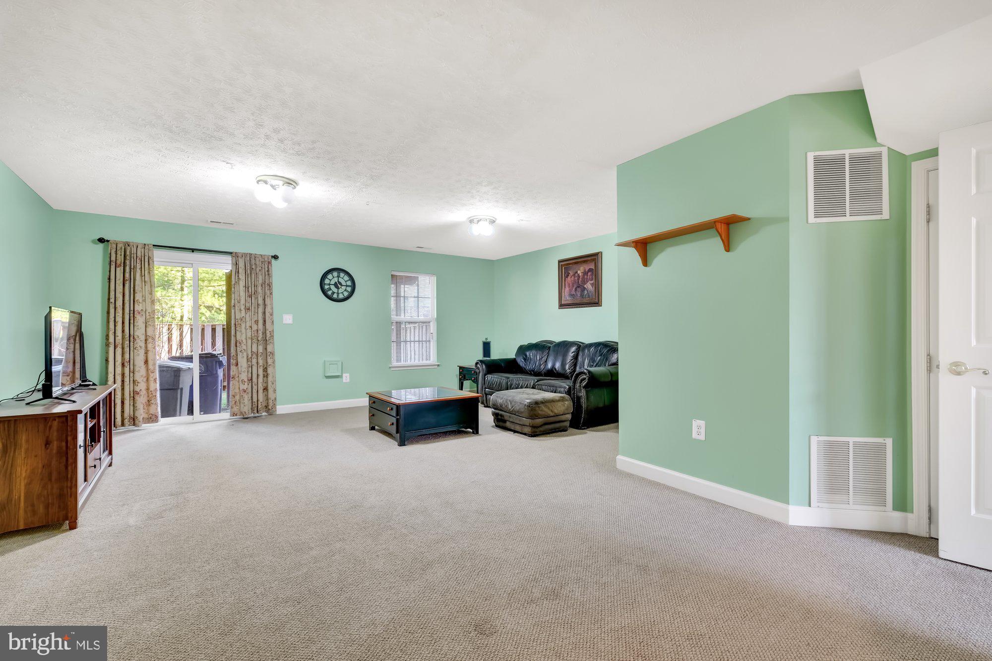 SPRING RIDGE - Residential