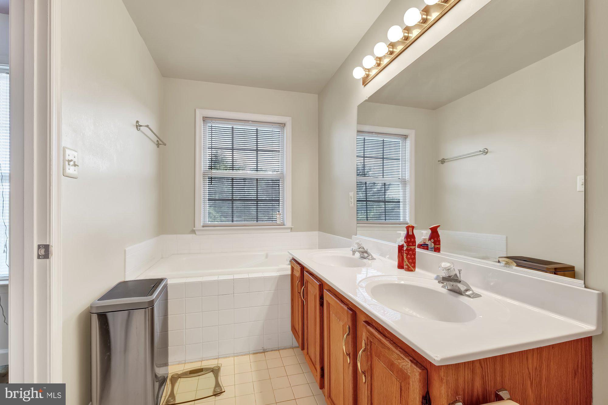 SPRING RIDGE - Residential