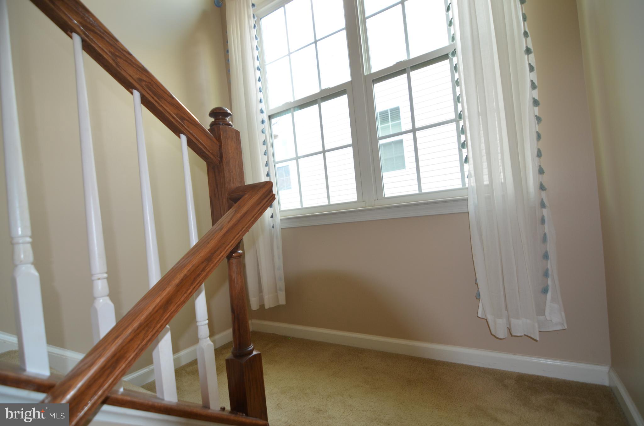 ESTATES AT ELK RUN - Residential Lease