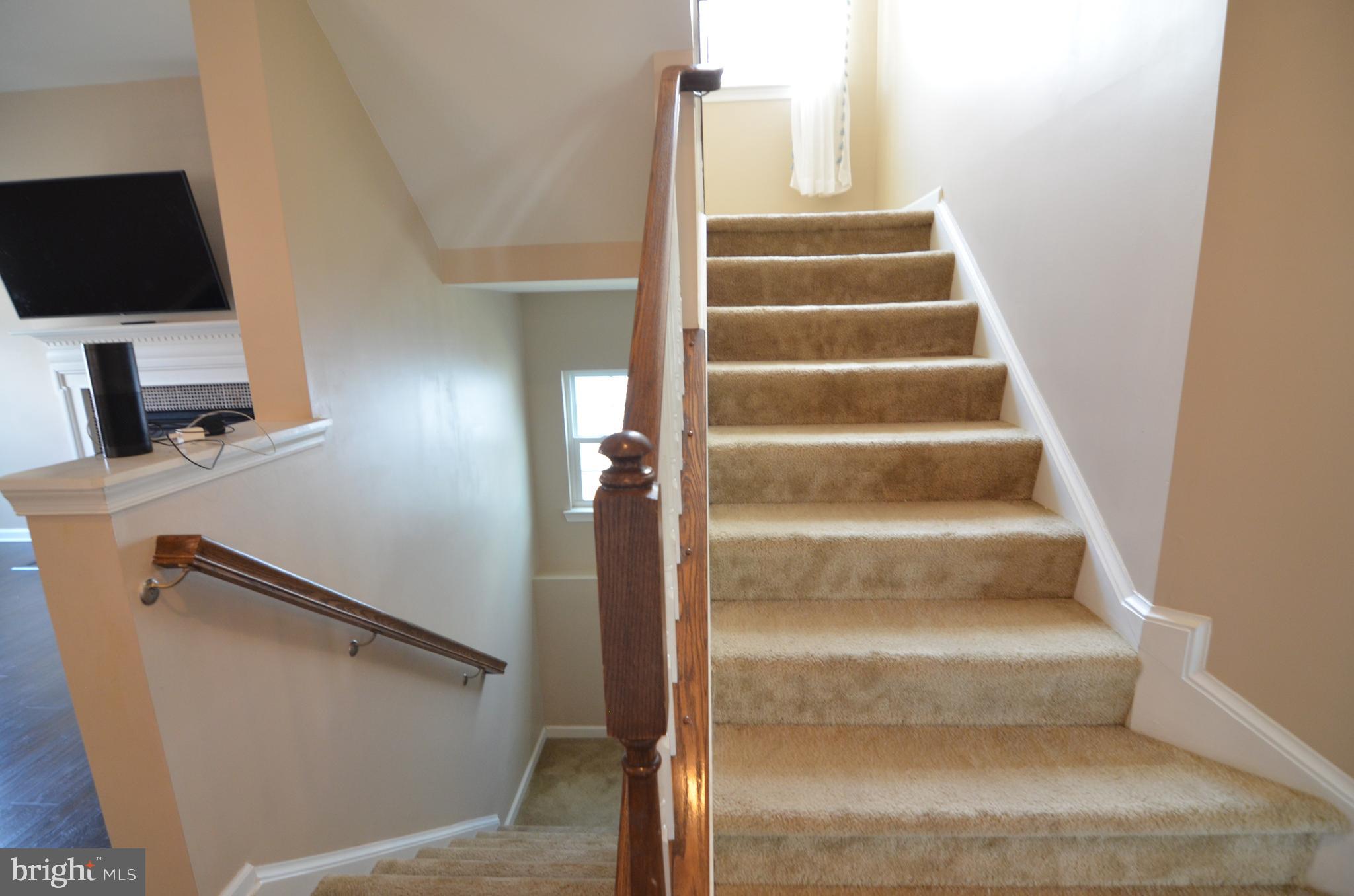 ESTATES AT ELK RUN - Residential Lease