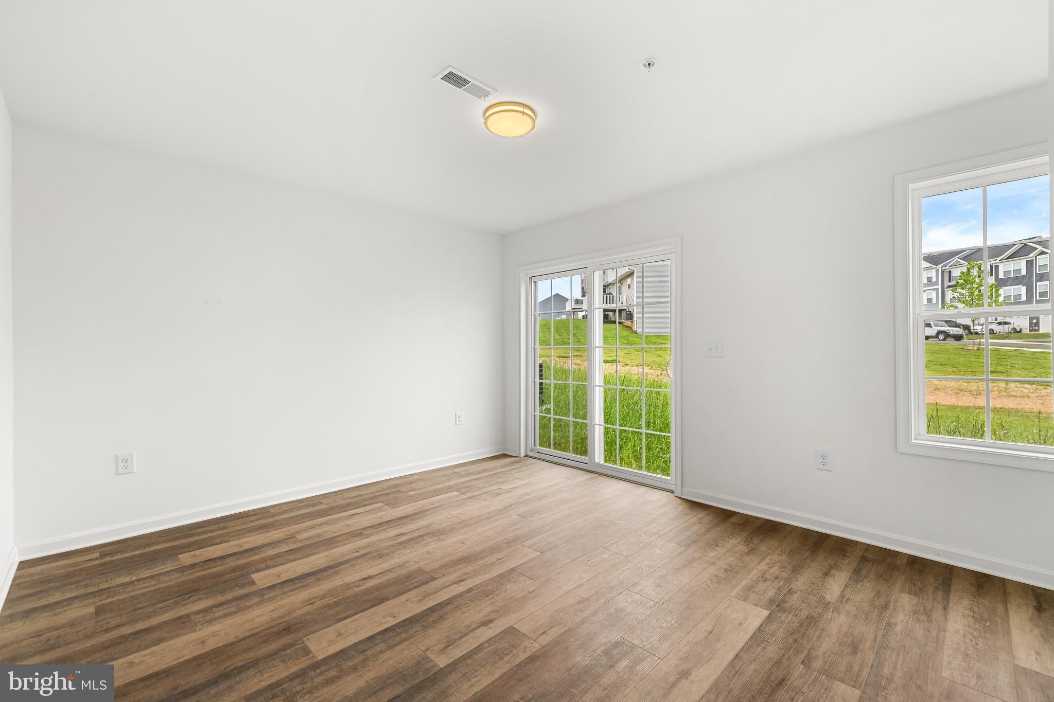 HUDSON RIDGE - Residential
