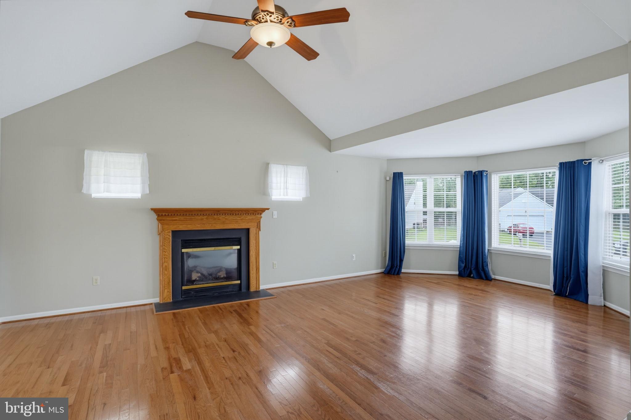 122 W FLAGSTONE DRIVE