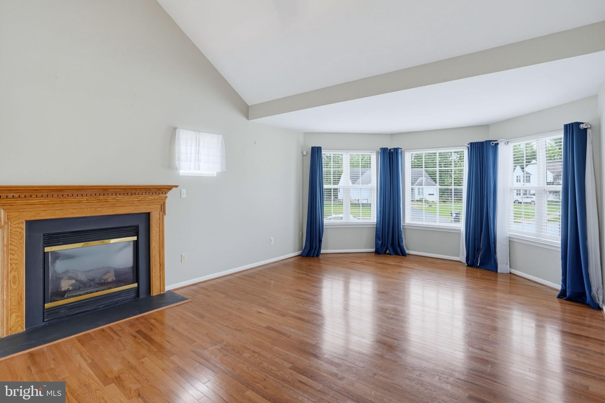 122 W FLAGSTONE DRIVE