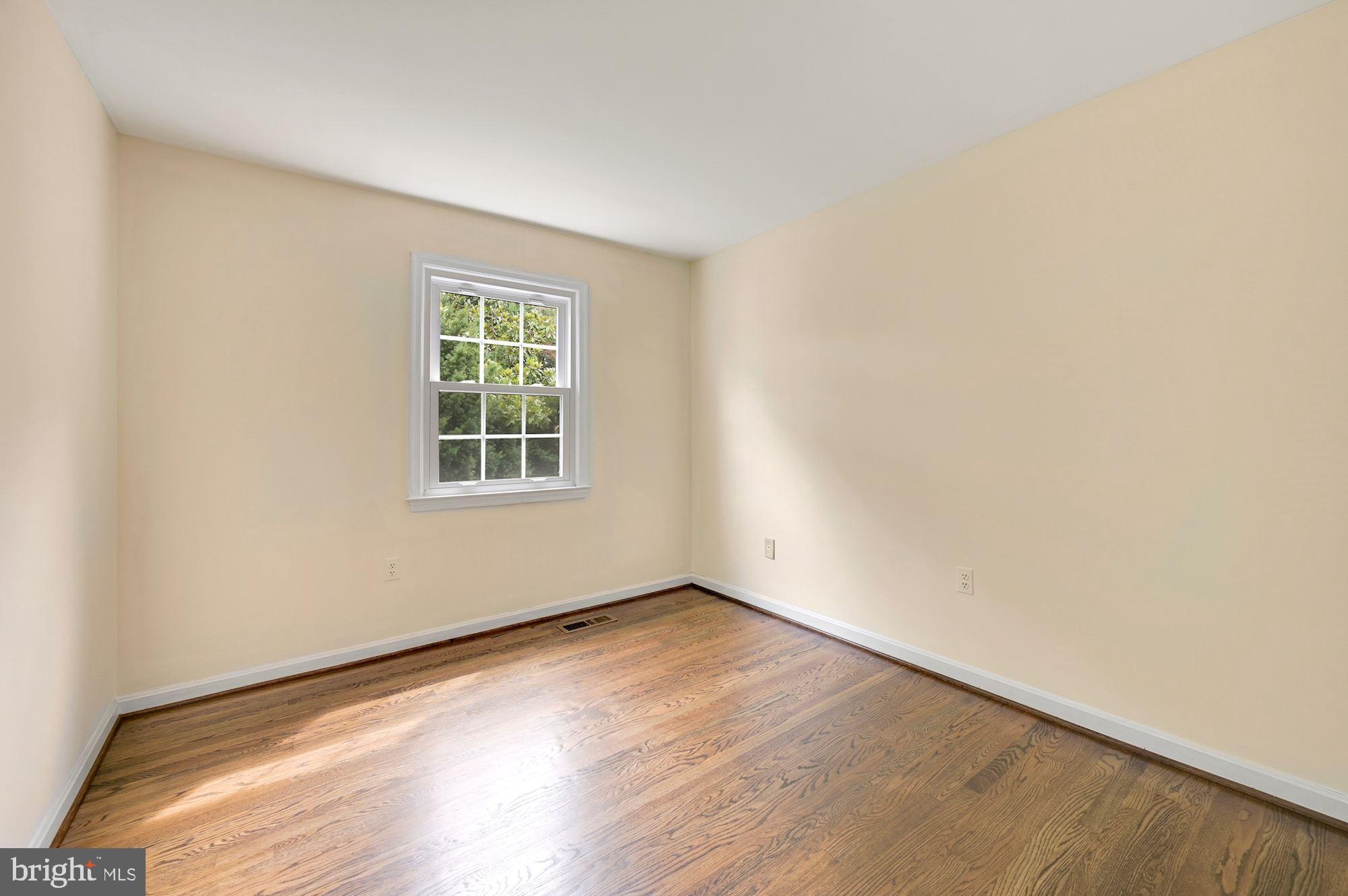 HALLCREST HEIGHTS - Residential