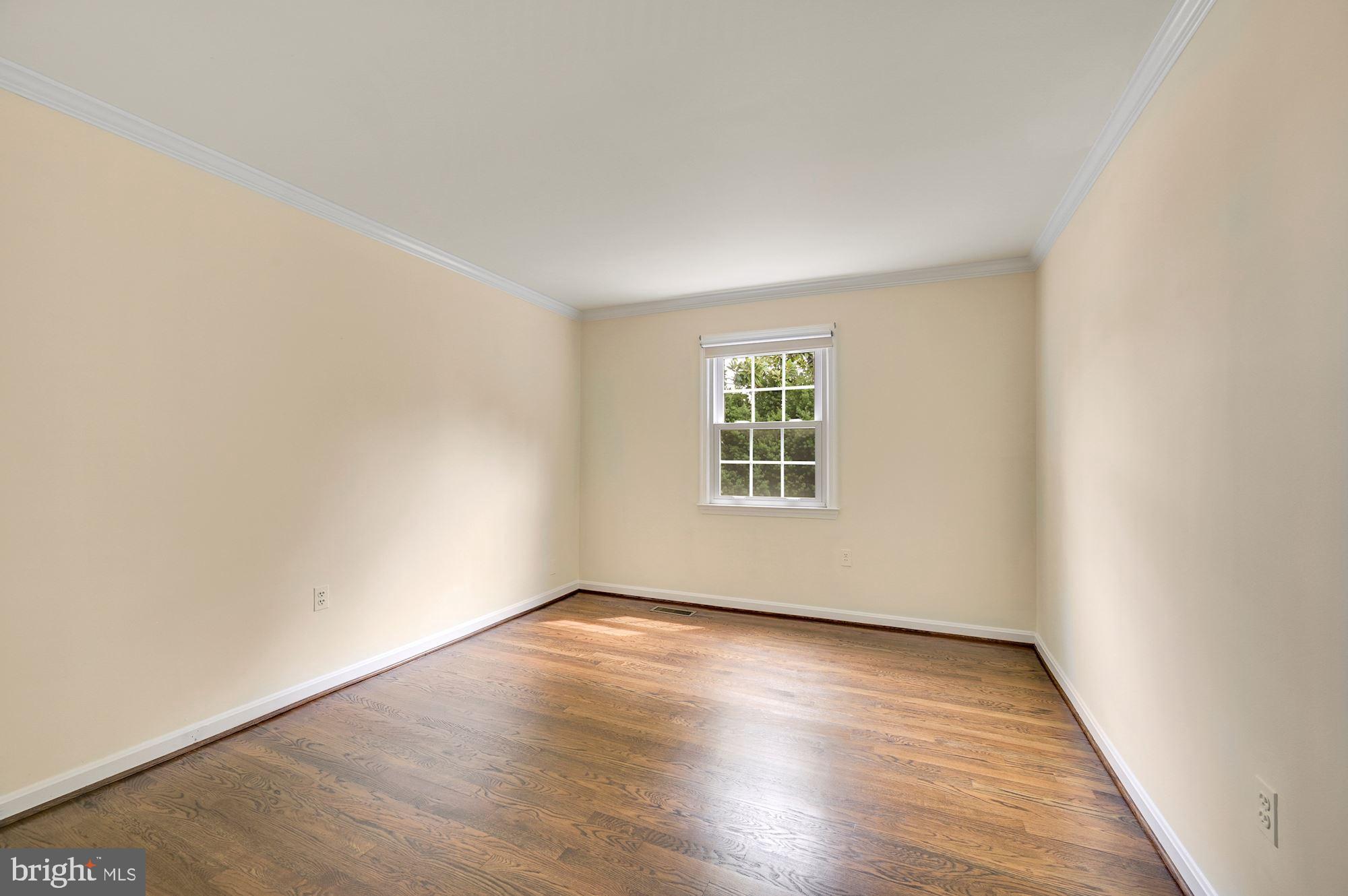 HALLCREST HEIGHTS - Residential