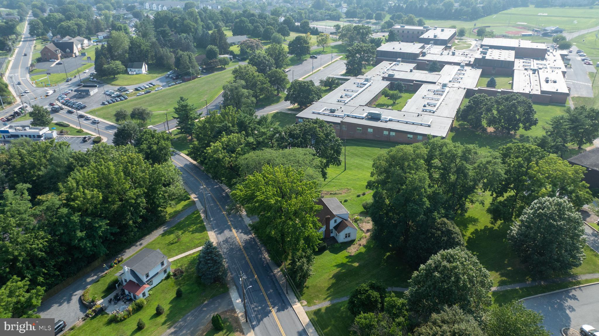 148 S ACADEMY DRIVE