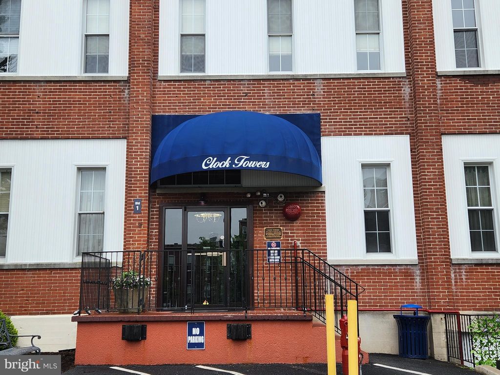 Photo of 917 Columbia Avenue #542, Lancaster, PA 17603 (MLS # PALA2050742)