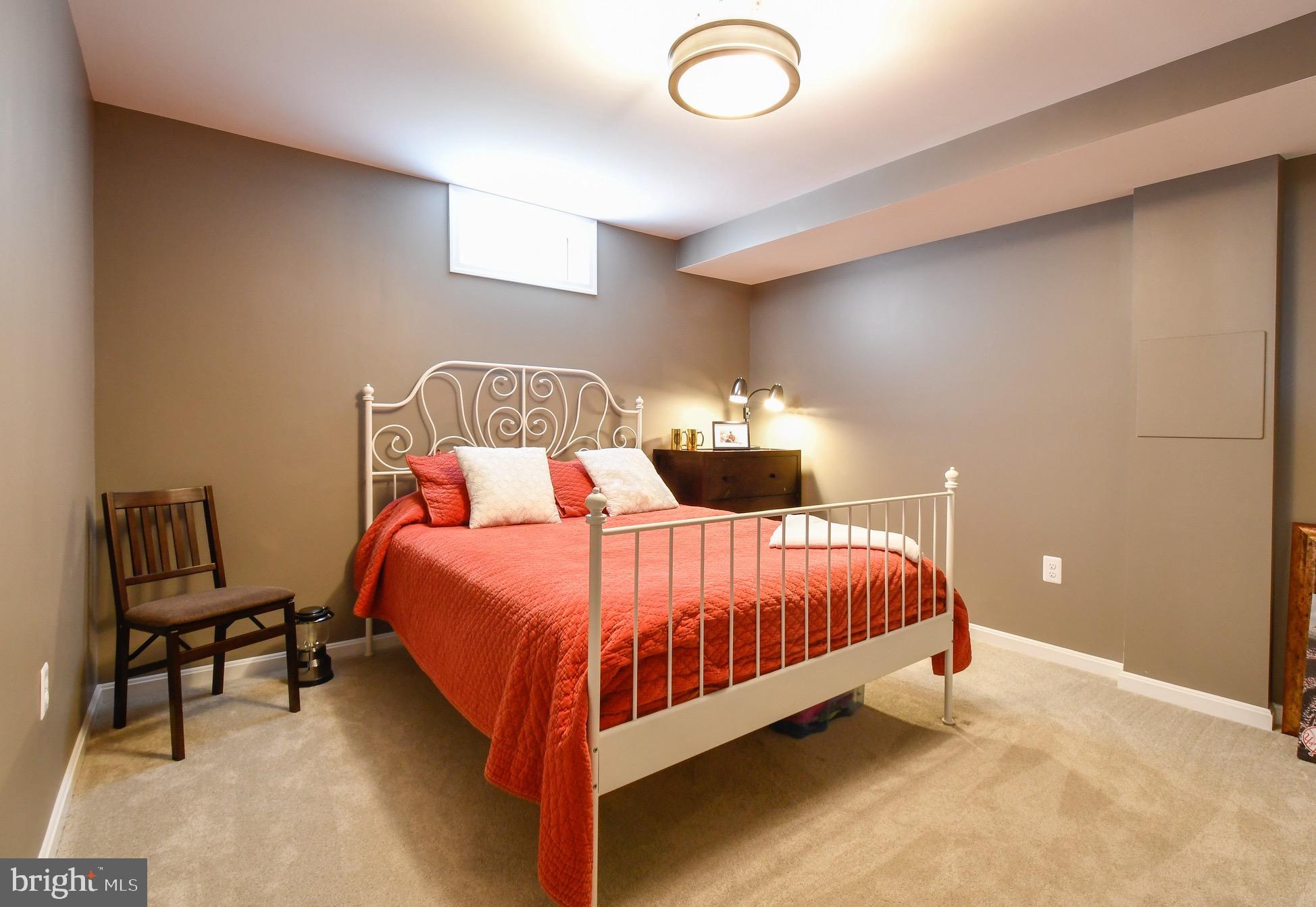 SALEM FIELDS - Residential