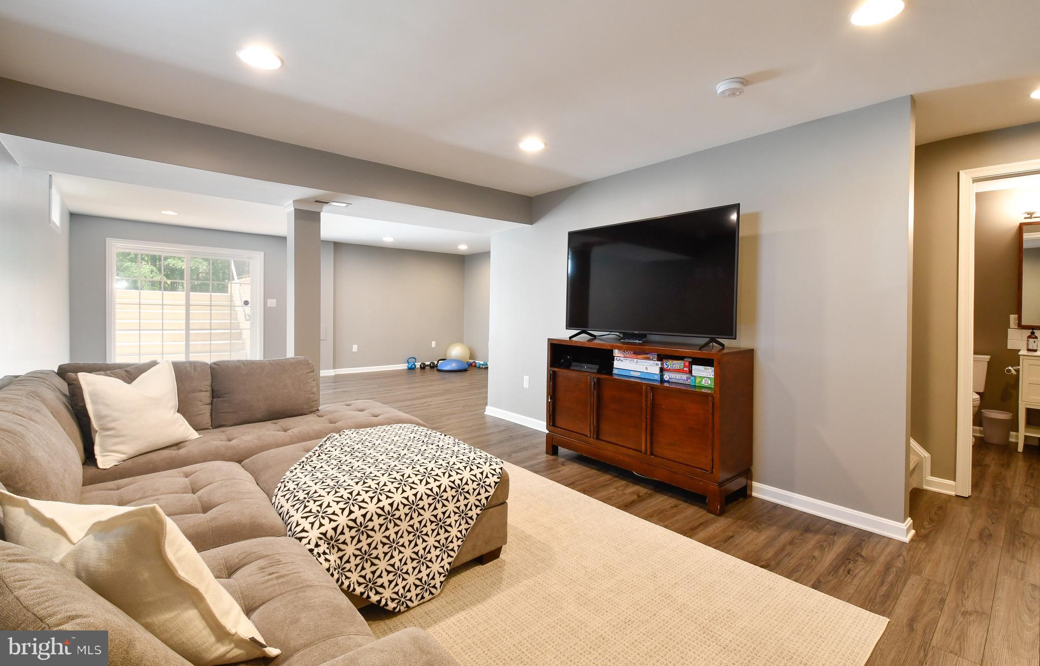 SALEM FIELDS - Residential