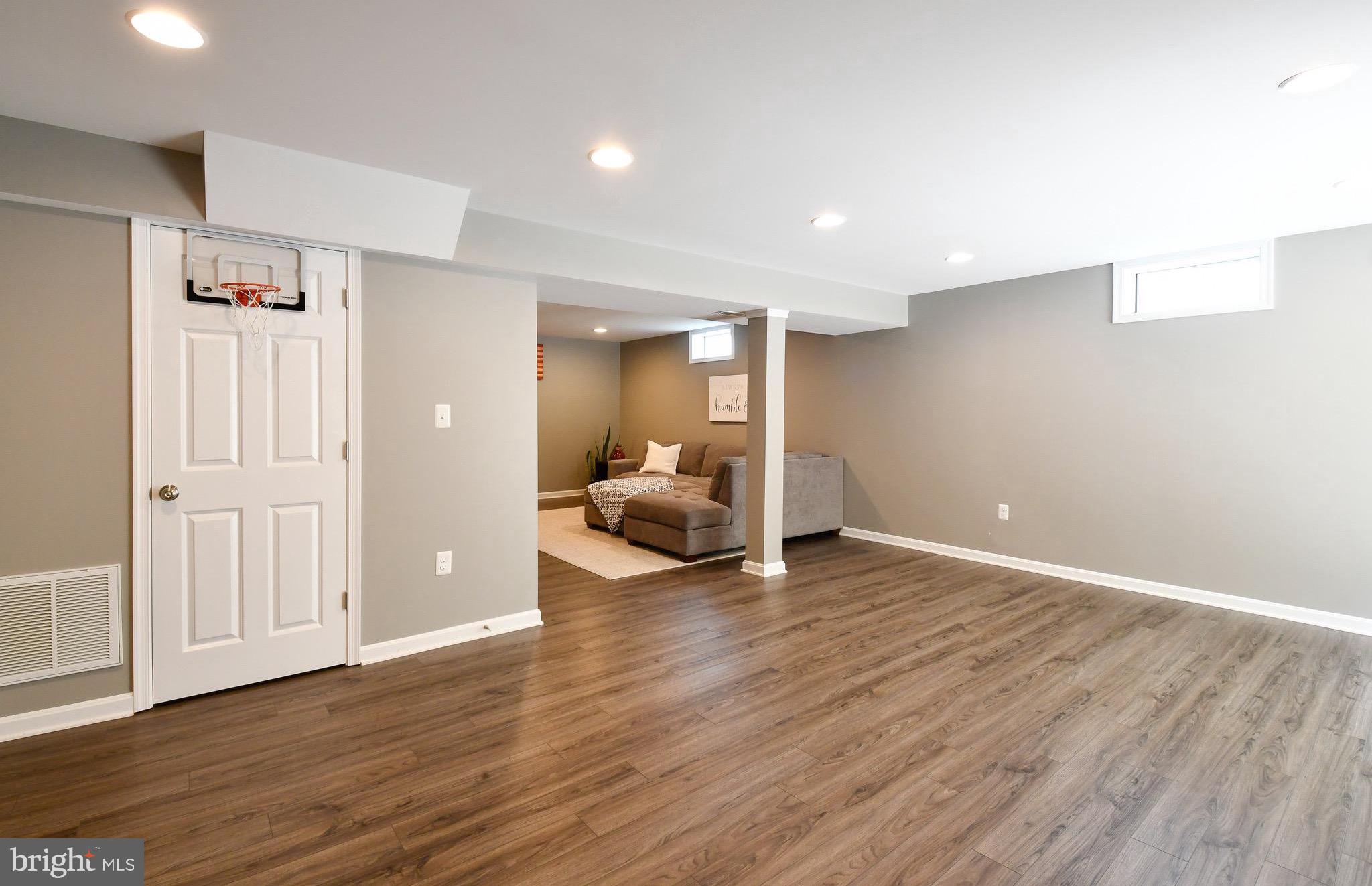 SALEM FIELDS - Residential