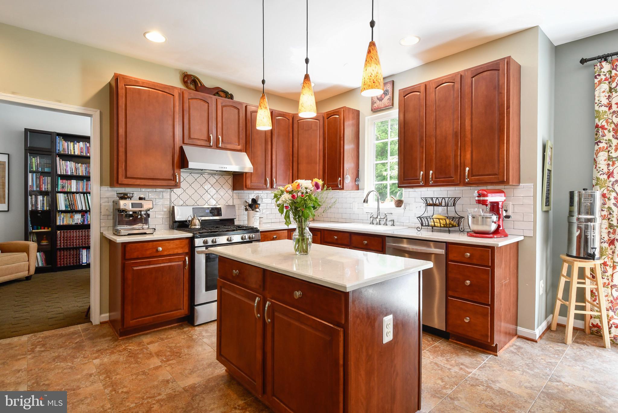 SALEM FIELDS - Residential