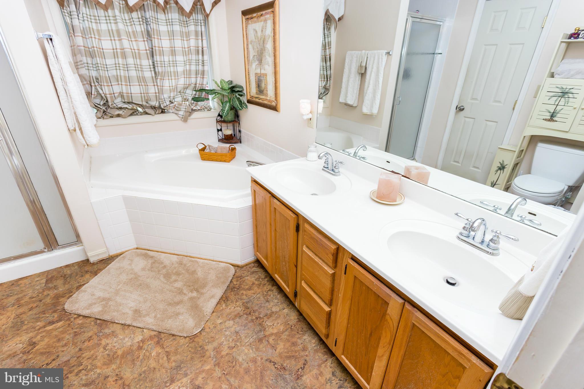 ARBOR GLEN - Residential