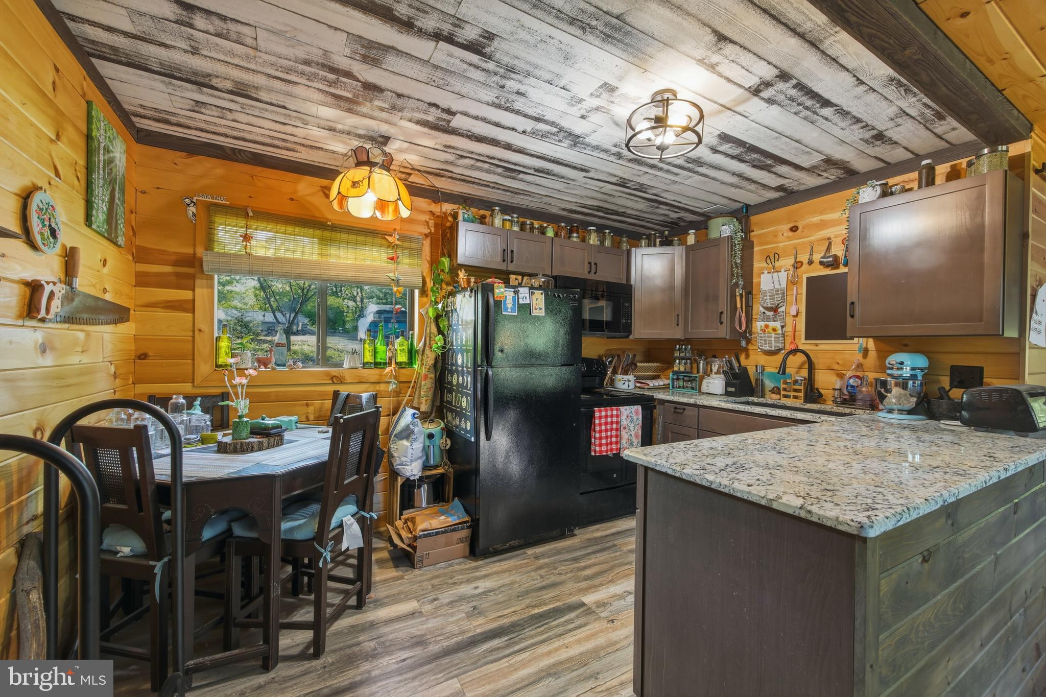 BUCK HILL DEVELOPMENT - Residential