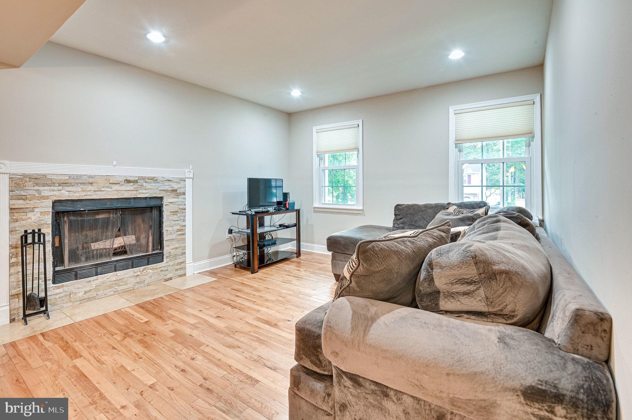 DALE CITY - Residential