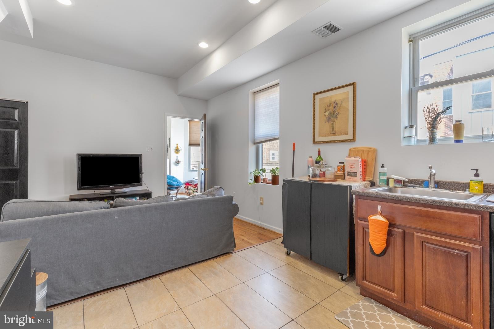 NEWBOLD - Residential Lease