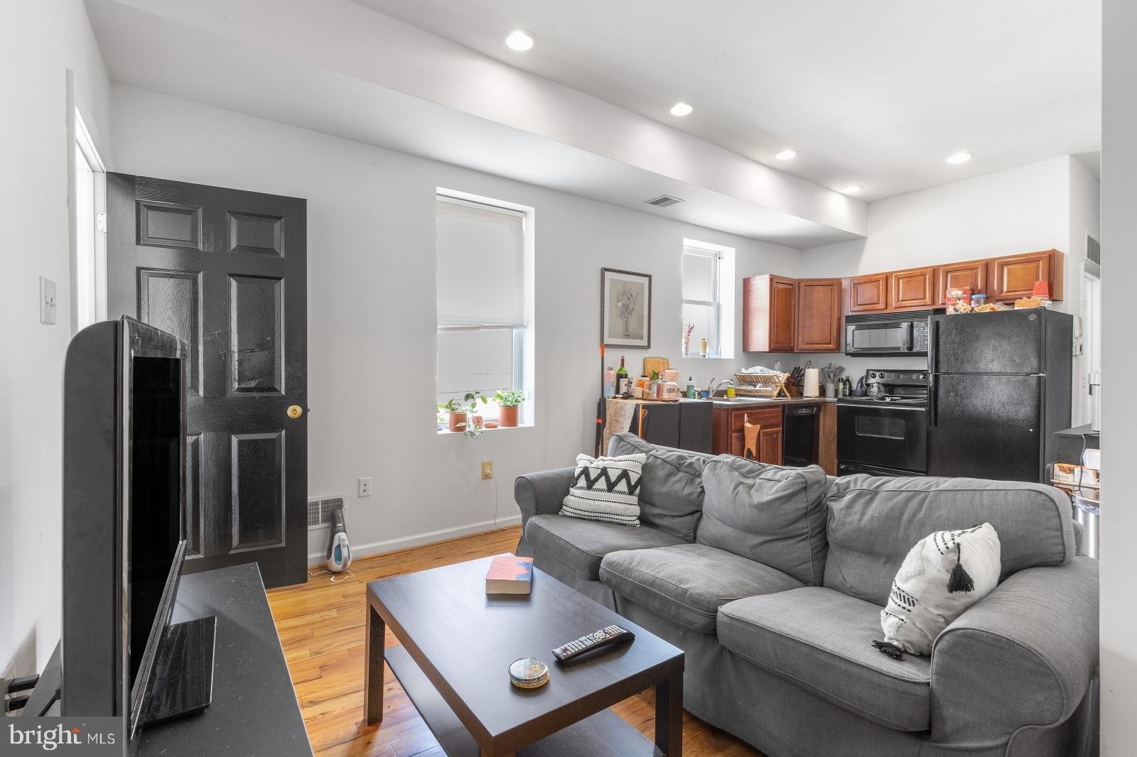 *Available 7/1!*
Don’t miss this 2 bed, 1 bath apartment located on 15th St. This unit features central a/c, hardwood floors throughout, an in-unit washer/dryer, and recessed lighting! Heading into the modern kitchen you’ll notice it connects with the living area and is equipped with stainless steel appliances. You can access both bedrooms and the one full bath through the living room. Each features hardwood flooring, ample closet storage and large windows that allow for tons of natural light. Additionally, you’ll have convenient access to public transportation, and popular locations like Wharton Square, Passyunk Square, Columbus Square, and Chew Playgrounds. There are also a plethora of great local eateries such as Good Morning Breakfast, 22nd Street Cafe, Green Eggs Cafe, and American Sardine Bar!
Lease Terms: Generally, 1st month, and 1-month security deposit due at, or prior to, lease signing. Other terms may be required by Landlord such as last month’s rent upfront—$65 application fee per applicant. Tenants are responsible for: electricity, gas (if applicable), cable/internet, and a $10/mo technology fee. Water is a flat monthly fee of $75. Additional fees or requirements may be applicable for units with Homeowners or Condo Associations. Landlord Requirements: Applicants to make 3x the monthly rent in verifiable gross income, credit history to be considered, have no evictions within the past 5 years, and must have a verifiable rental history with on-time rental payments. Exceptions to these criteria may exist under the law and will be considered. Cosigners will be considered.
*Pets permitted; 2 pets max. $500 Non-Refundable pet fee required.
*Listing photos are of similar unit 2 in the building, finishes will match, layout may differ slightly
