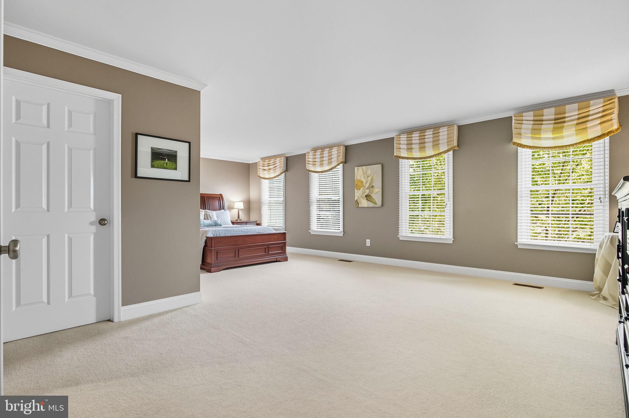 MAKEFIELD BROOK - Residential