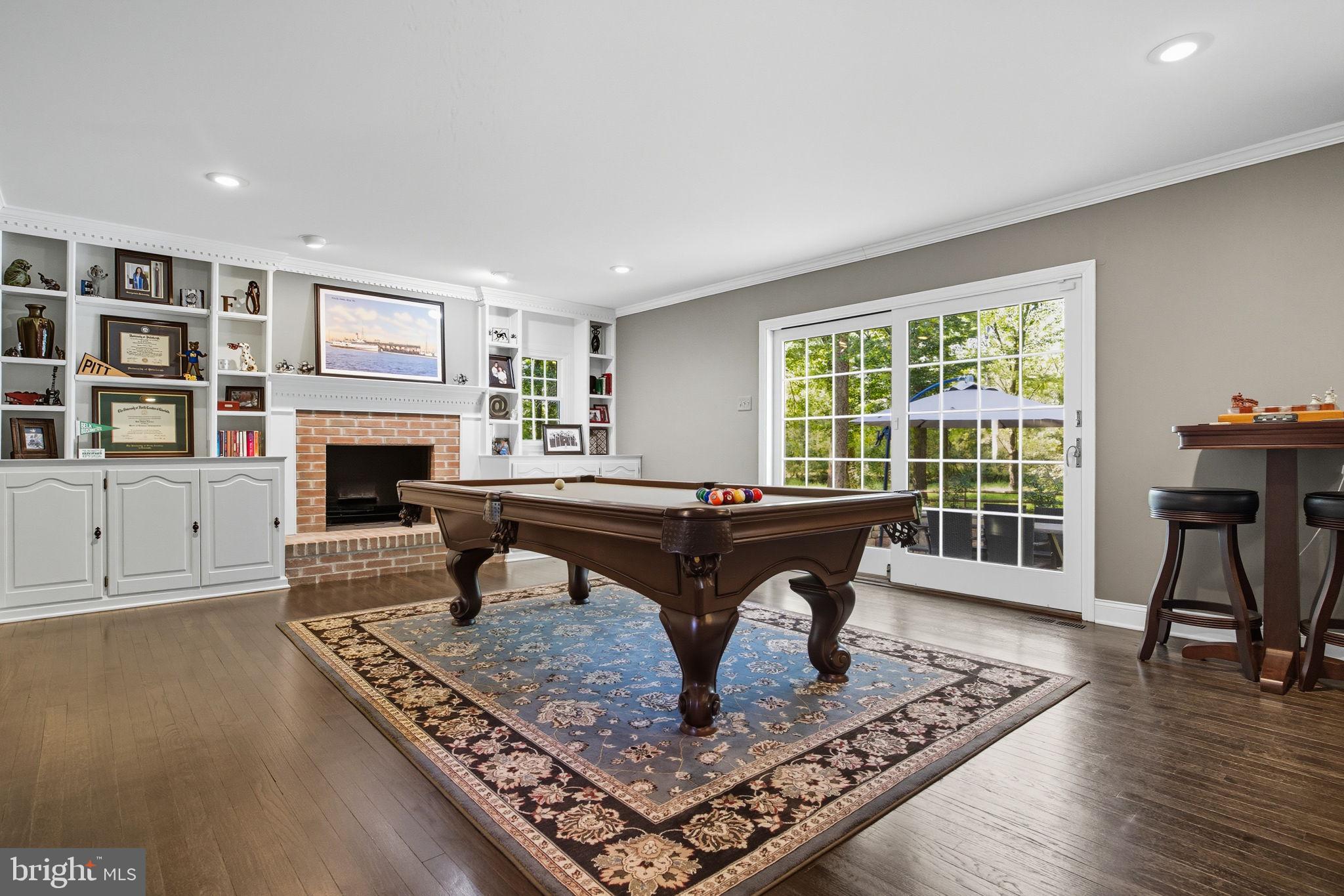 MAKEFIELD BROOK - Residential