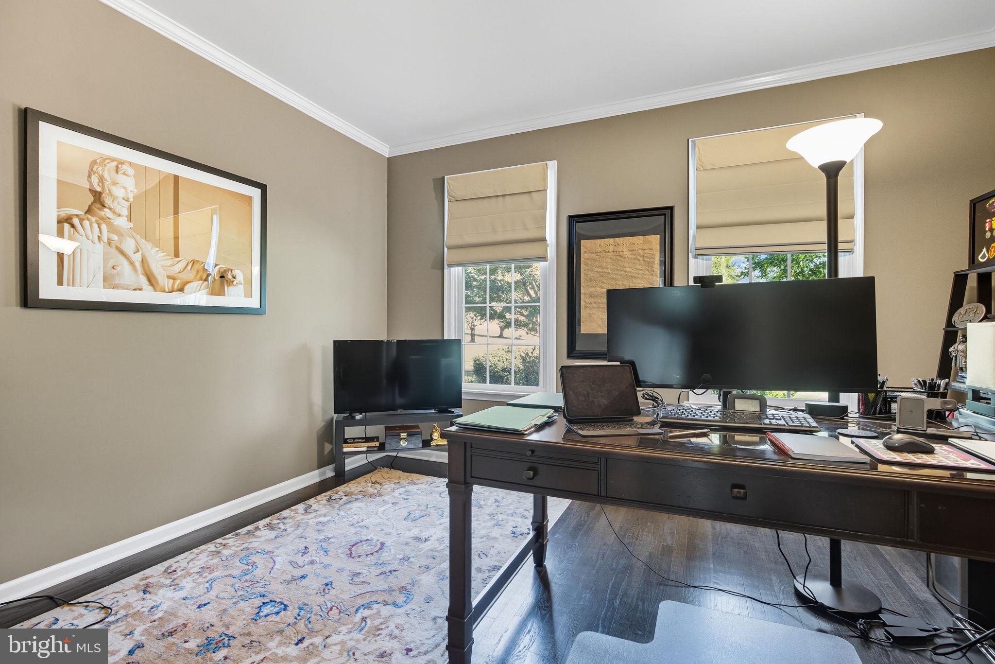 MAKEFIELD BROOK - Residential