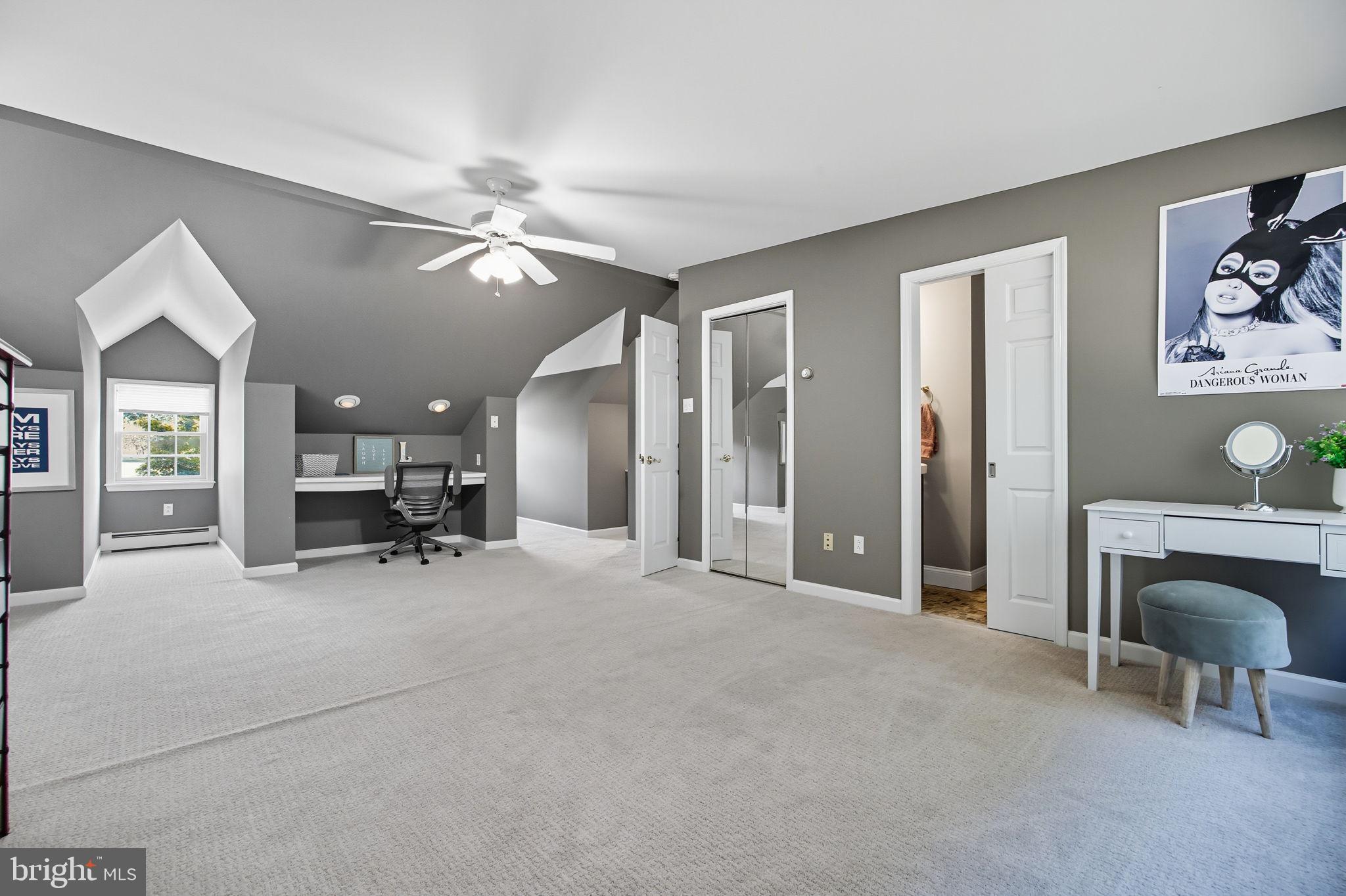 MAKEFIELD BROOK - Residential