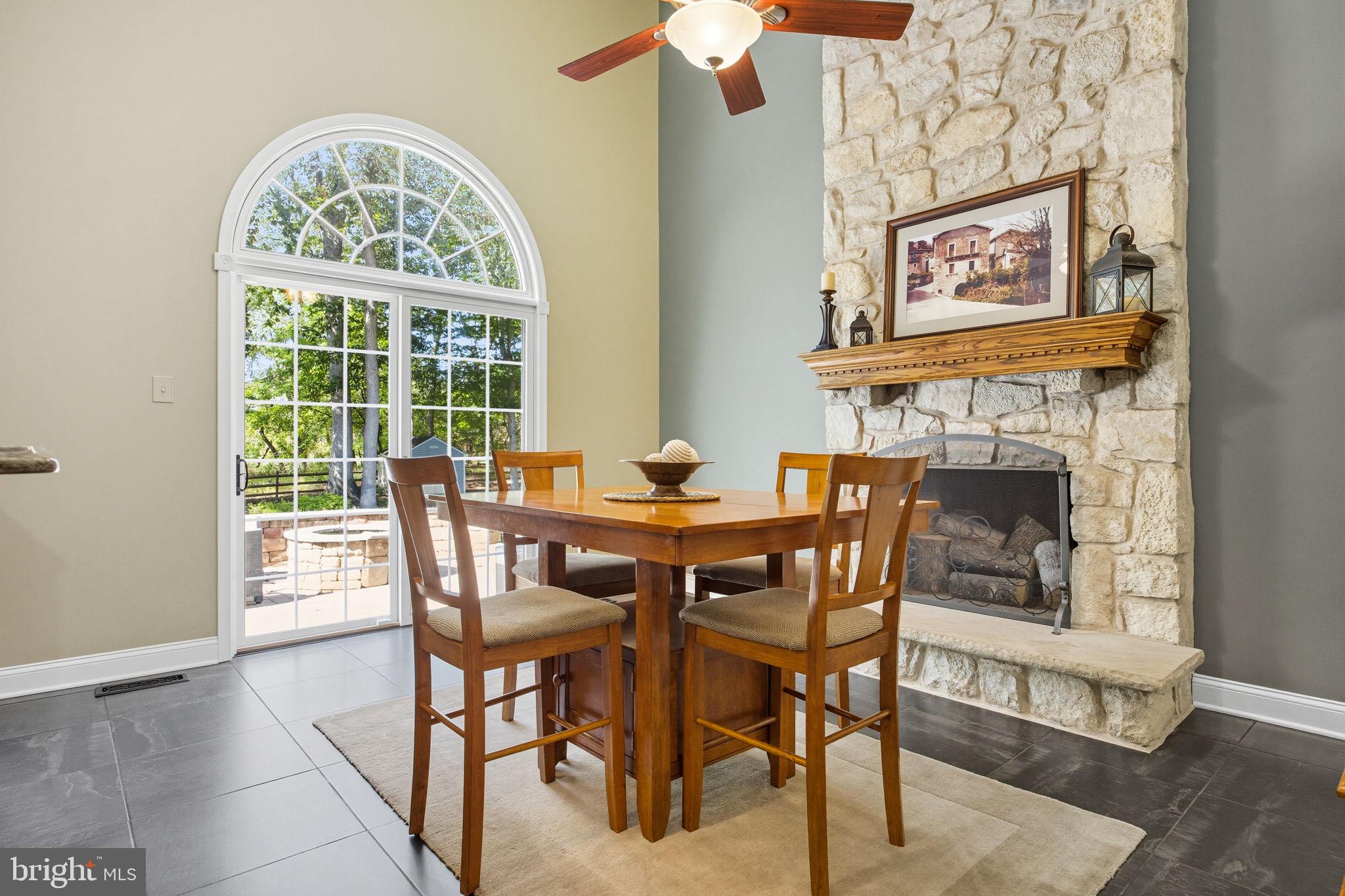 MAKEFIELD BROOK - Residential